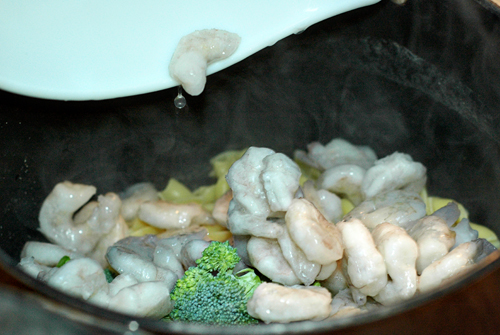 Shrimp Broccoli Noodles