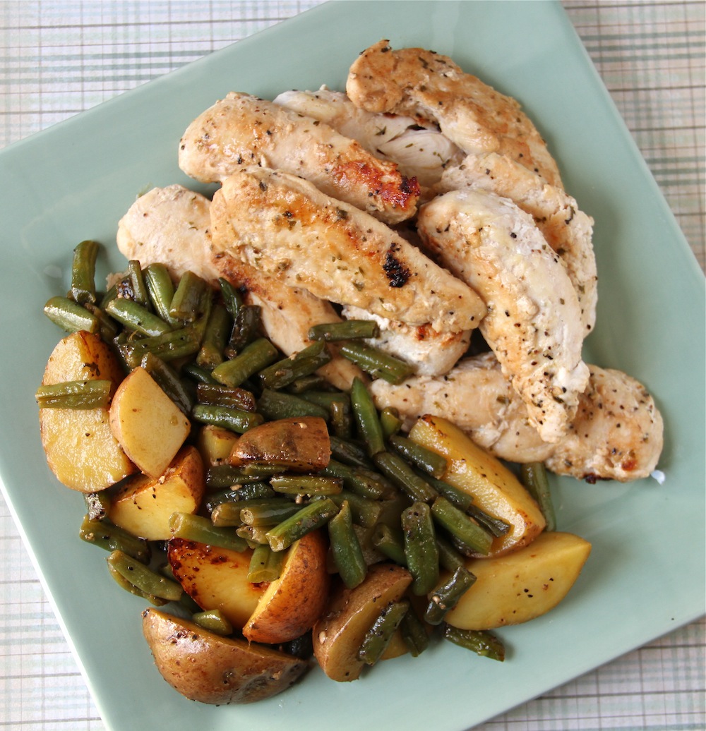 Garlic Chicken with Potatoes and Green Beans