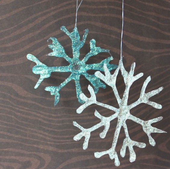 DIY Snowflakes Craft Using Glittered Glue A Cowboy's Wife