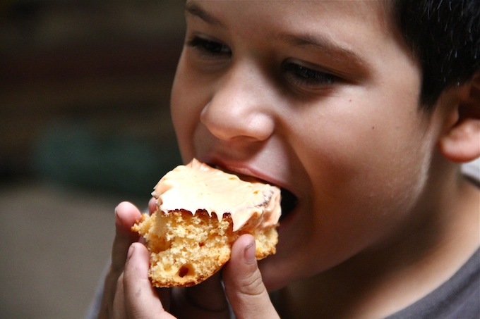 Truett eating cake