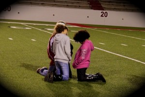 kids praying